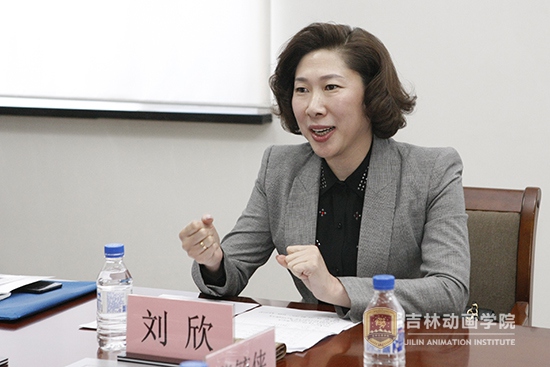 副董事长刘欣主持9001jcc金沙以诚为本就业创业导师颁发仪式(1).JPG